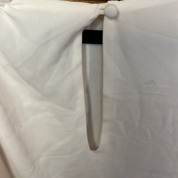 Krisa by Revolve One Sleeve Infinity Blouse Cream XS event wedding summer evenin - Picture 9 of 10